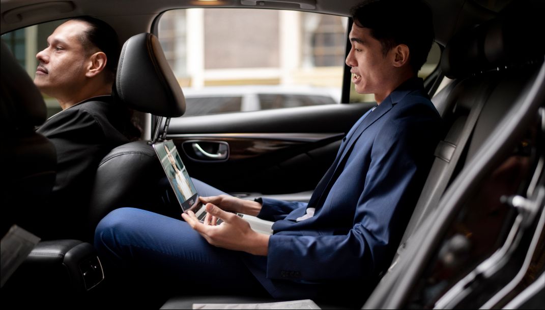 exemplary-chauffeurs-bx-img